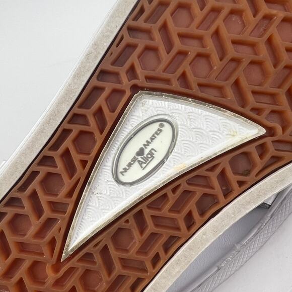 Nurse Mates Align Farrah Ruffle Leather Slip On Sneaker Shoes White Size 8.5 - Picture 10 of 13